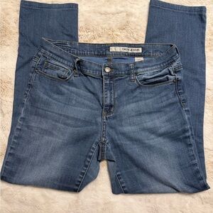 DKNY Women's Classic Medium Wash Straight Leg Jeans